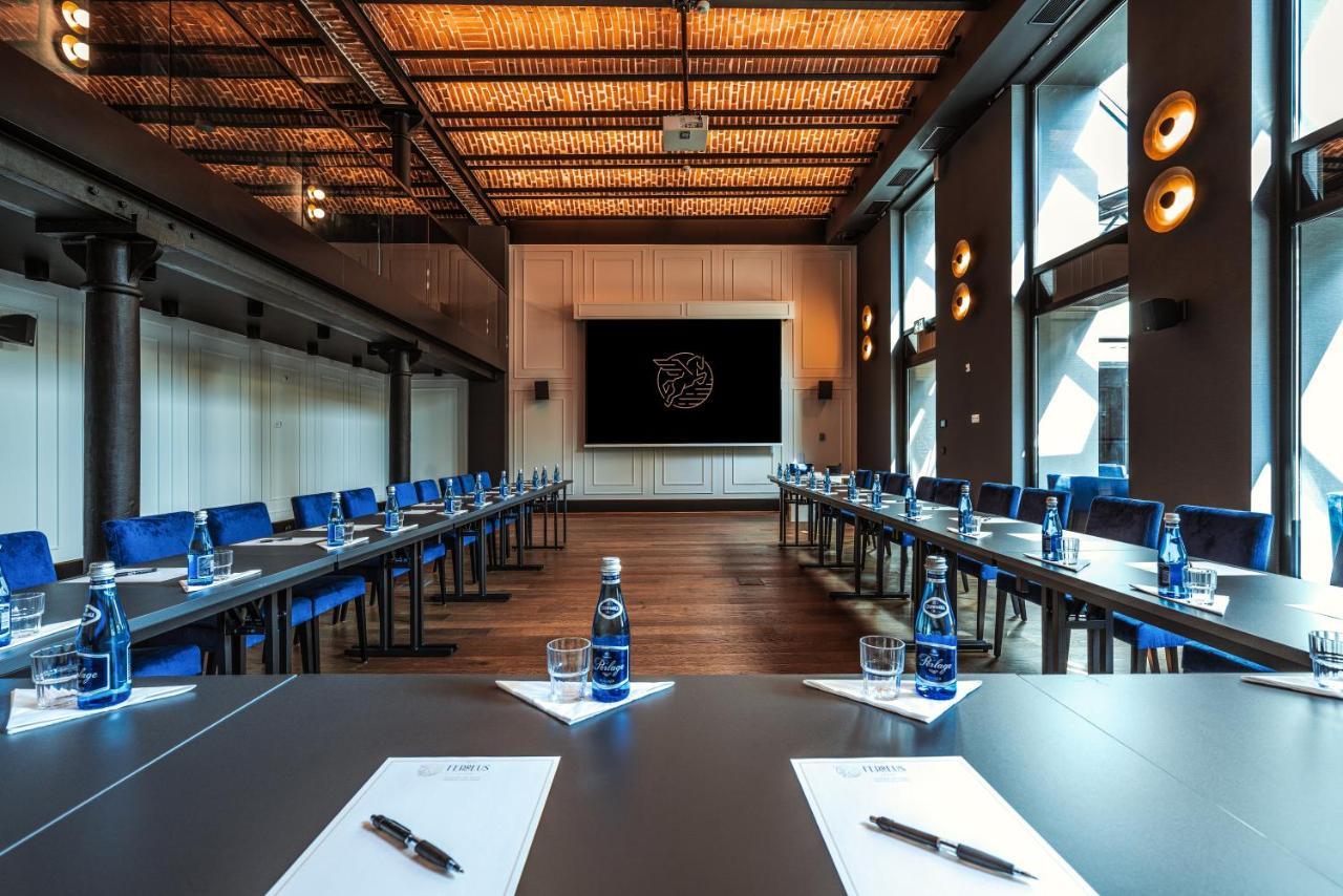 Hotel Ferreus Modern Art Deco Krakow Exterior photo The meeting room of the World Trade Center