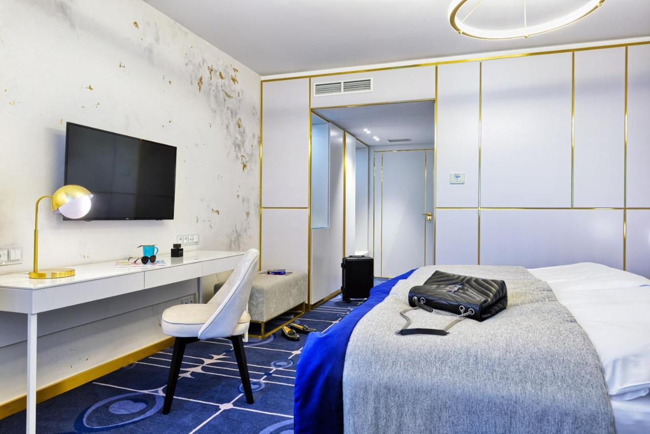 Hotel Ferreus Modern Art Deco Krakow Exterior photo Deluxe room