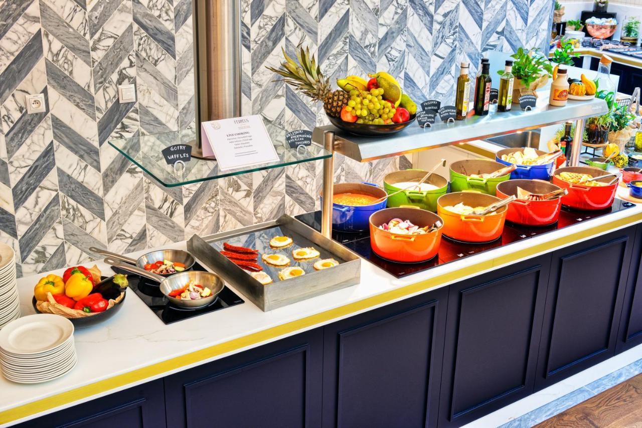 Hotel Ferreus Modern Art Deco Krakow Exterior photo A salad bar