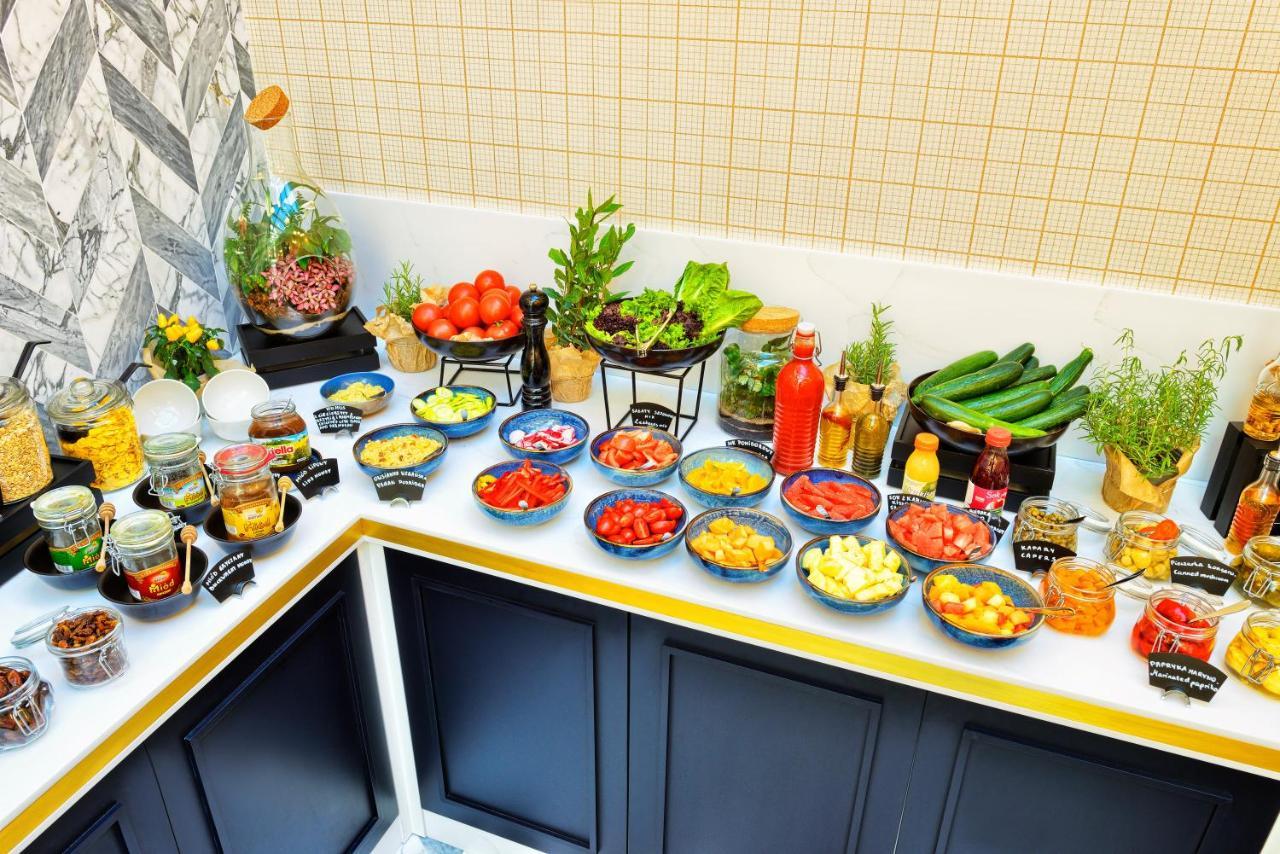 Hotel Ferreus Modern Art Deco Krakow Exterior photo A salad bar